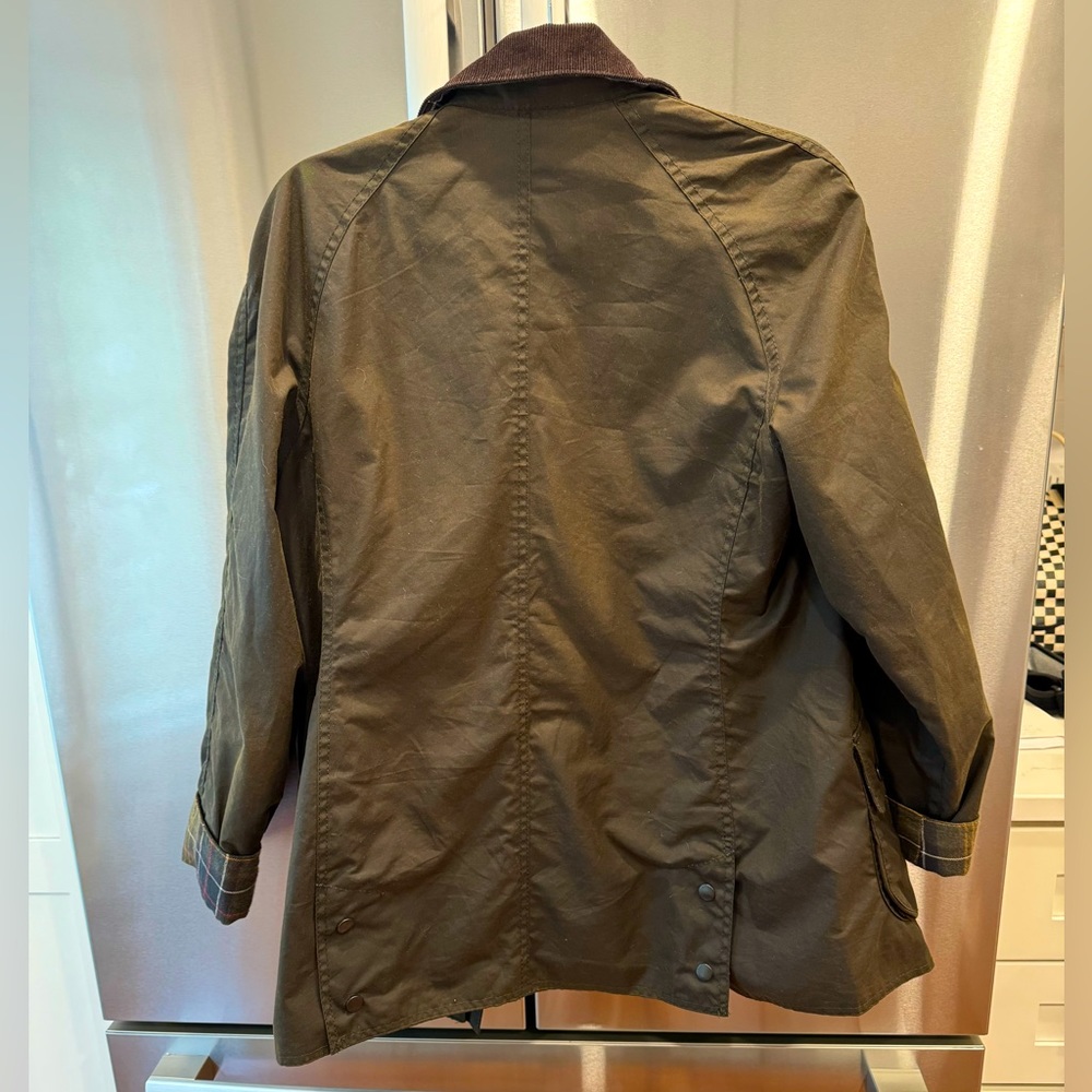 Barbour - Classic Beadnell Wax Jacket - Olive - Picture 9 of 9